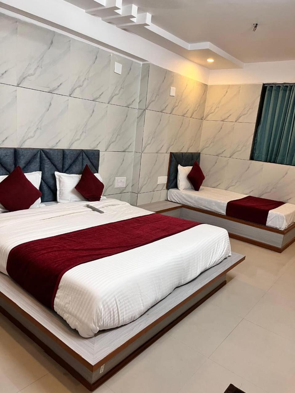 Hotel The Grand Pritam Gandhinagar Zewnętrze zdjęcie
